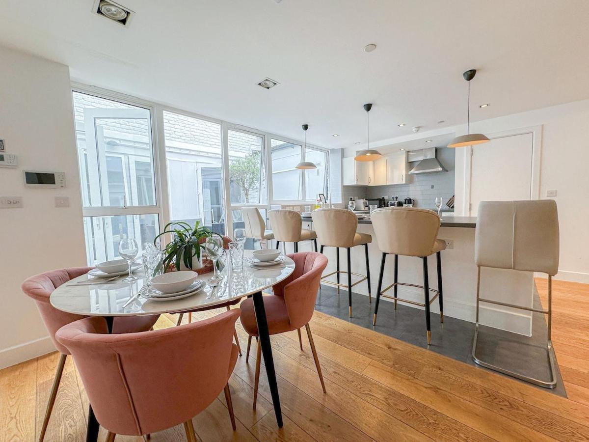 Spacious 3-bedroom Flat In Holloway With Unique Patio With Free Wi-fi London